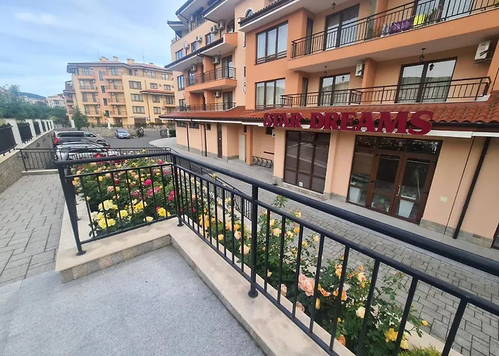 Private In Star Dreams Complex Apartamento